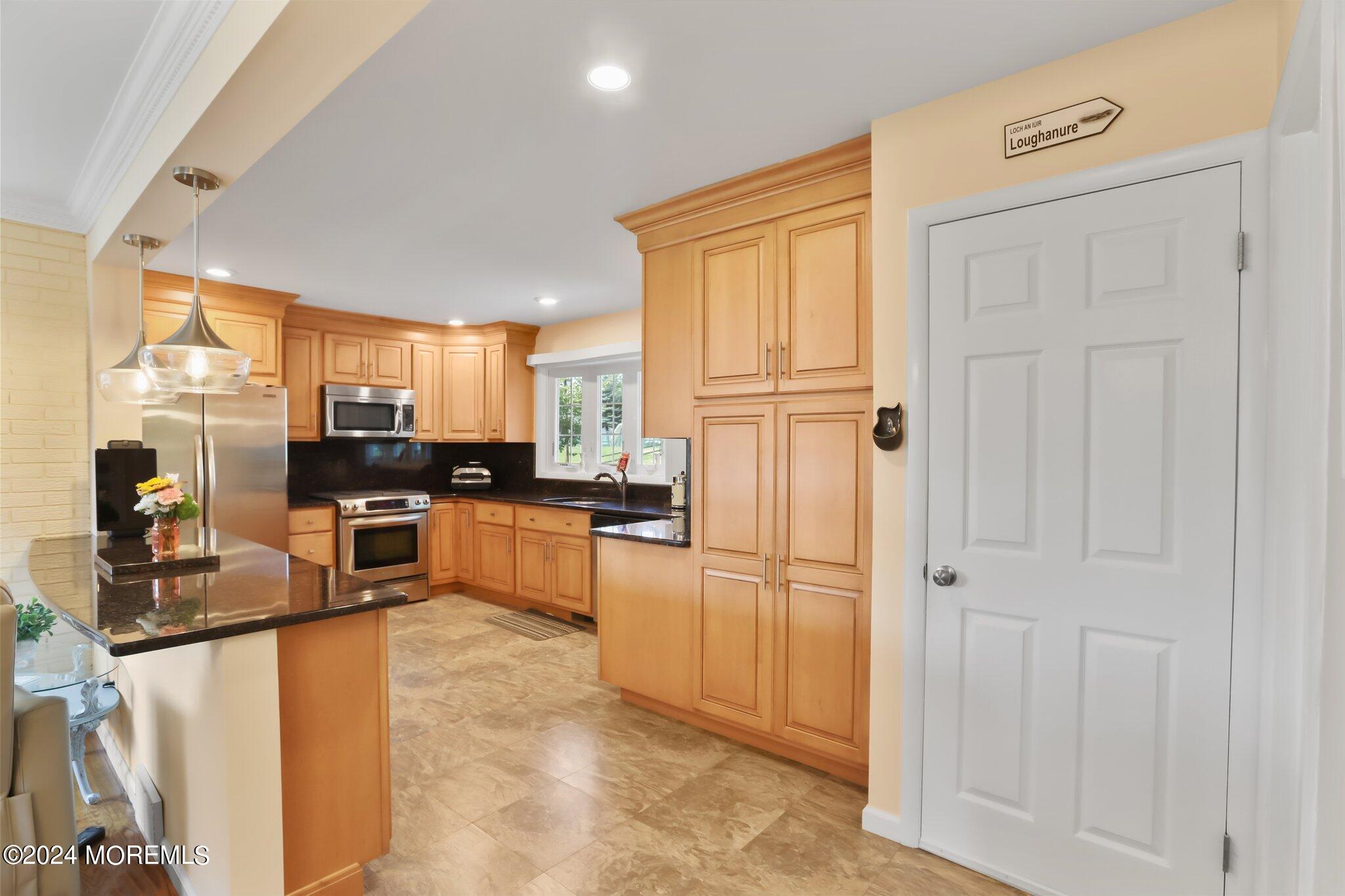 1123 Mohegan Road Manasquan, NJ 08736 - Photo 9 of 36 28-web-or-mls-5W5A4657