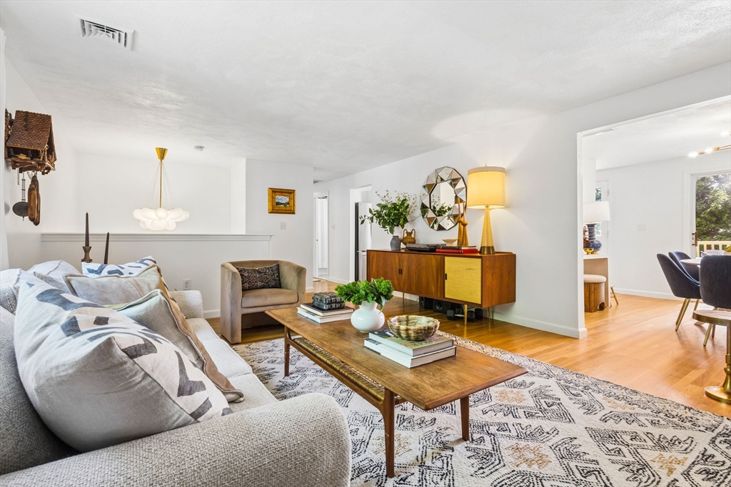 4 Rodgers Road Stoneham, MA 02180 - Photo 7 of 33 Gallery Image 7