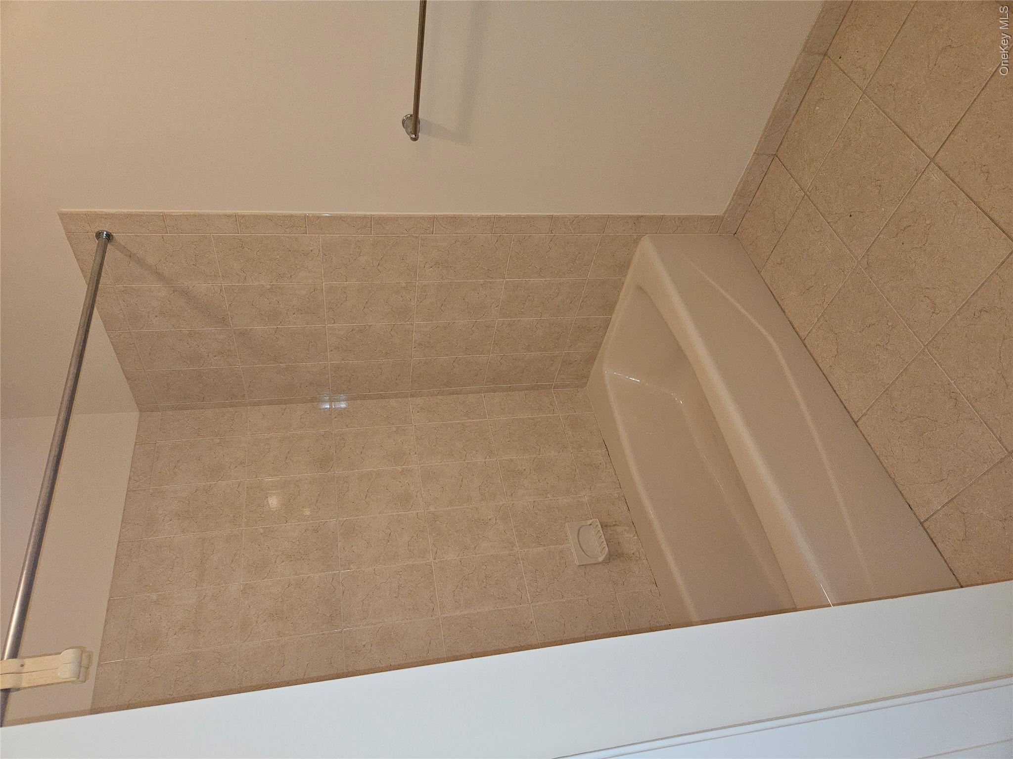 934 Tower Ridge Circle Middletown, NY 10941 - Photo 29 of 36 Second bathroom.