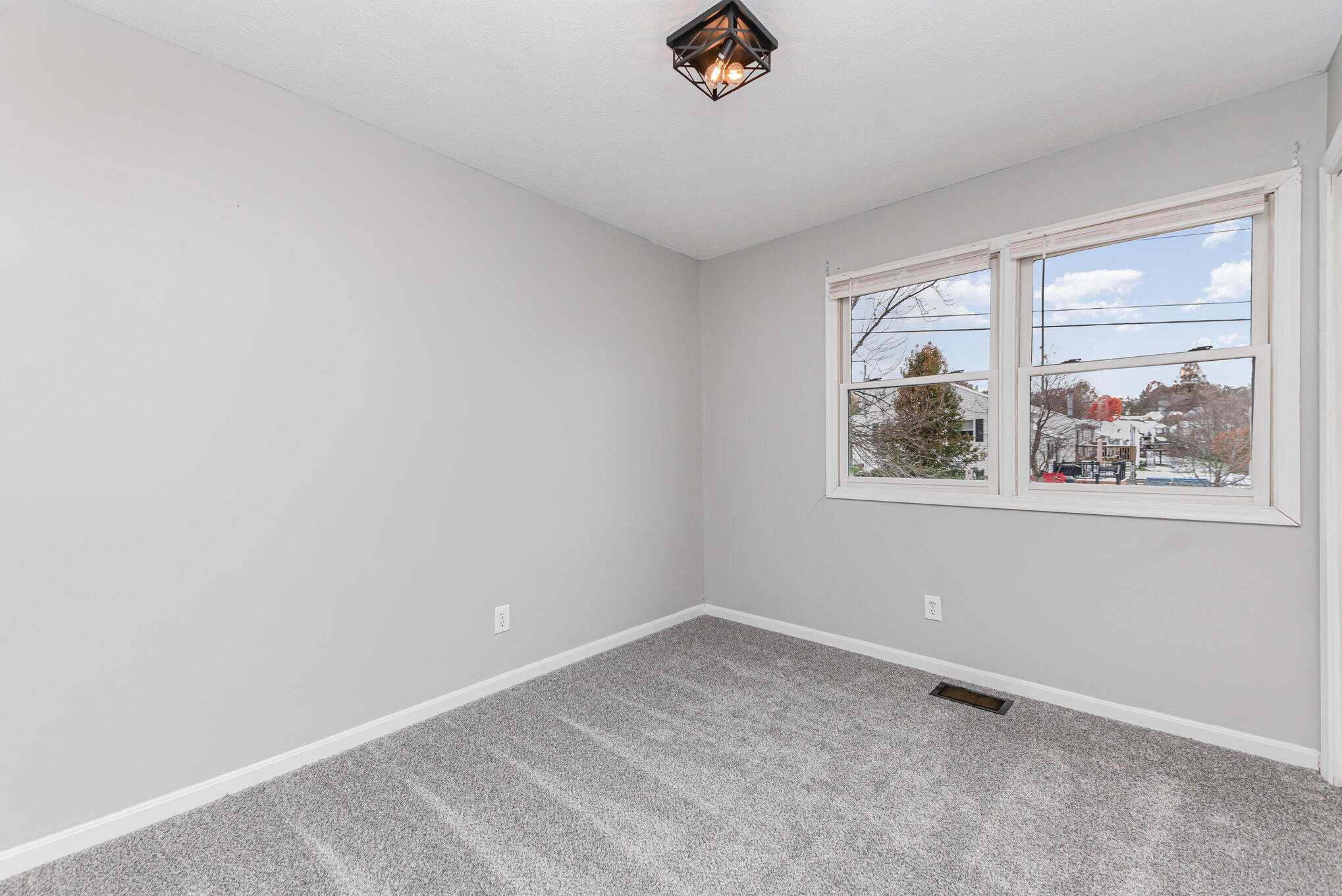 2652 Ridgecrest Lane Covington, KY 41017 - Photo 12 of 21