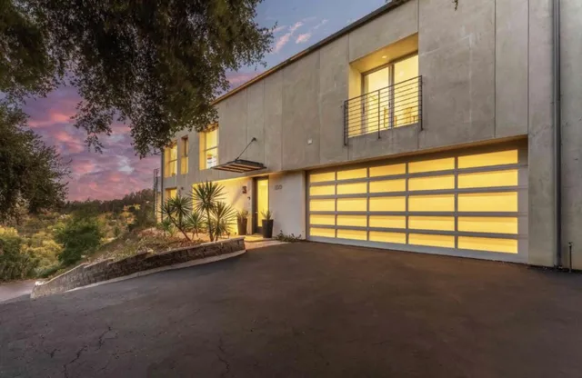 a black and white photo of a refrigerator