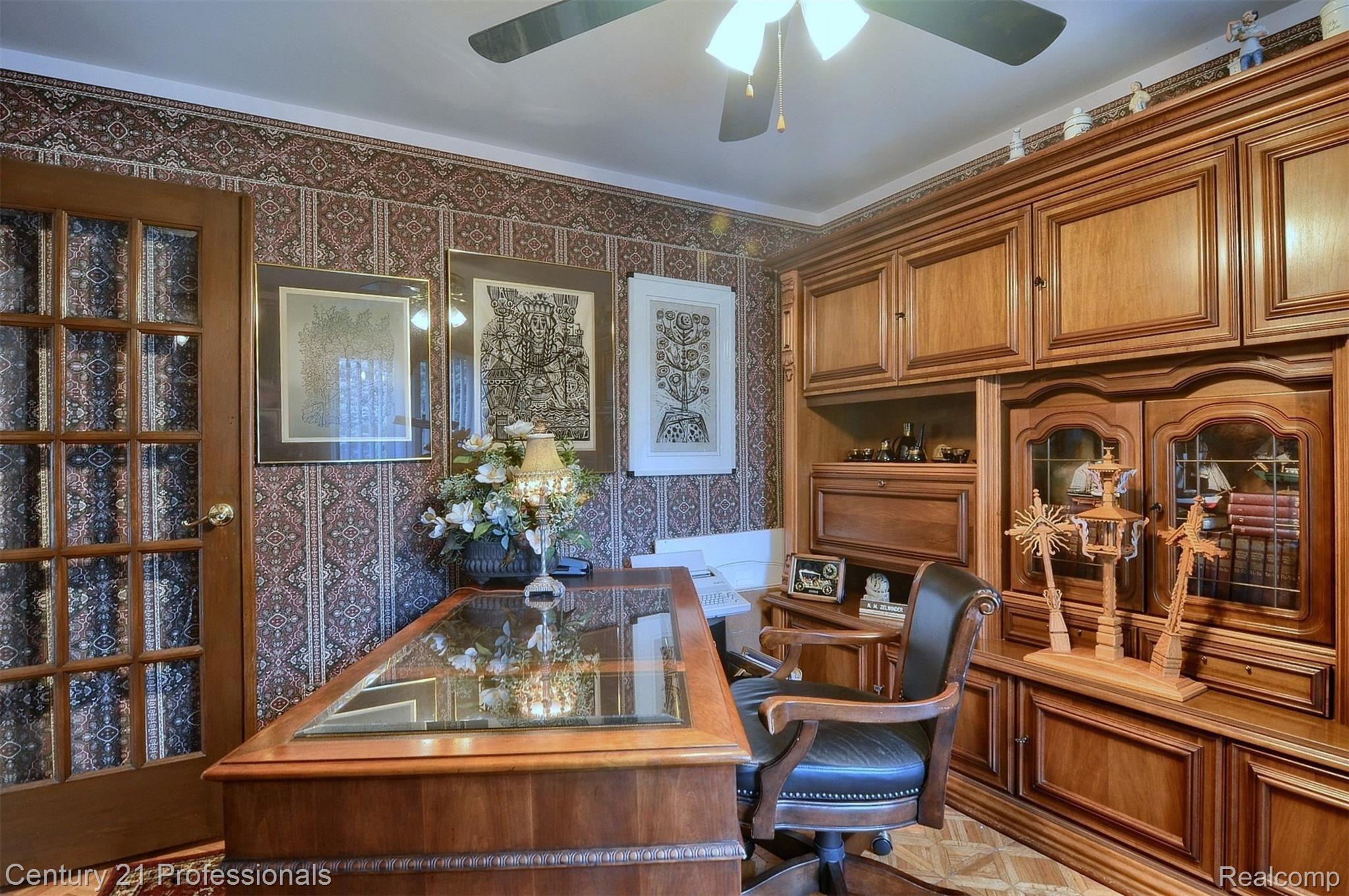 599 Middlebury Lane Rochester, MI 48309 - Photo 6 of 32 6-Library 2nd View.jpg