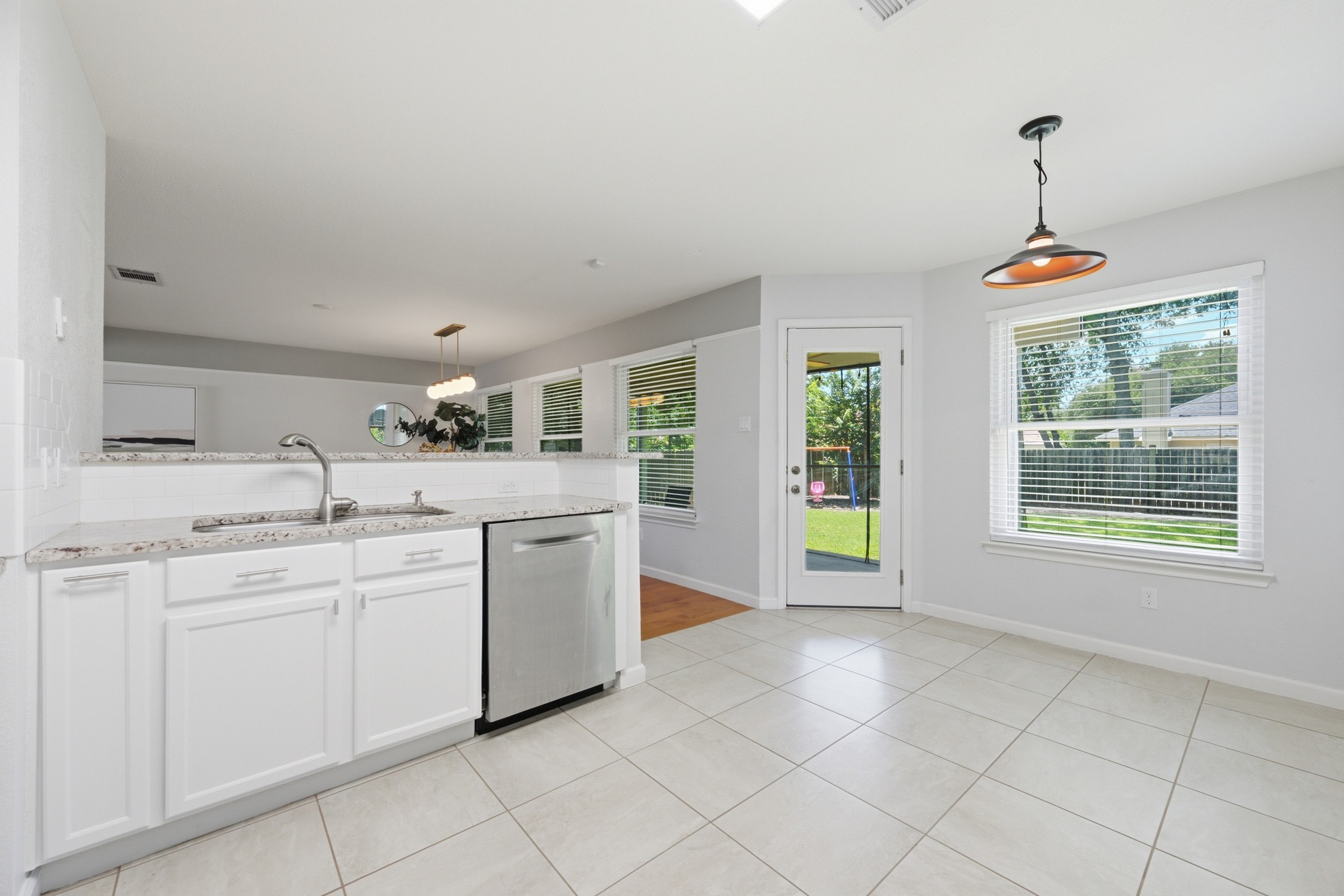 2913 Wavecrest Boulevard Austin, TX 78728 - Photo 11 of 28
