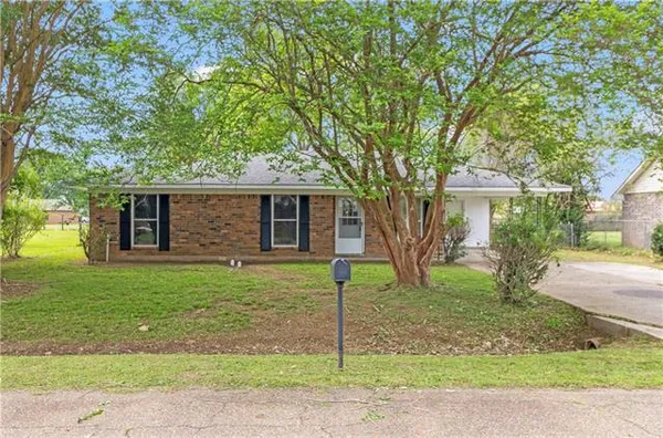$185,000 | 823 Brewton Street, Natchitoches, LA 71457