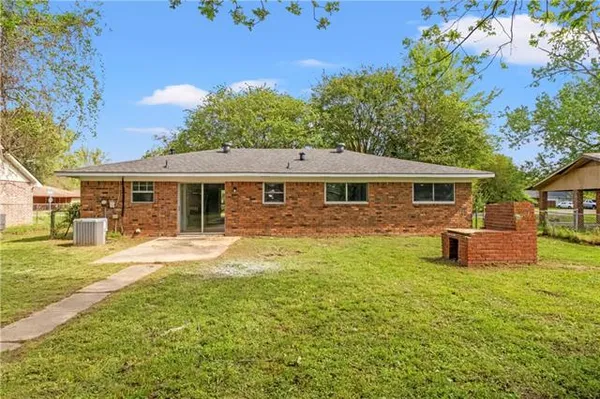 $185,000 | 823 Brewton Street, Natchitoches, LA 71457