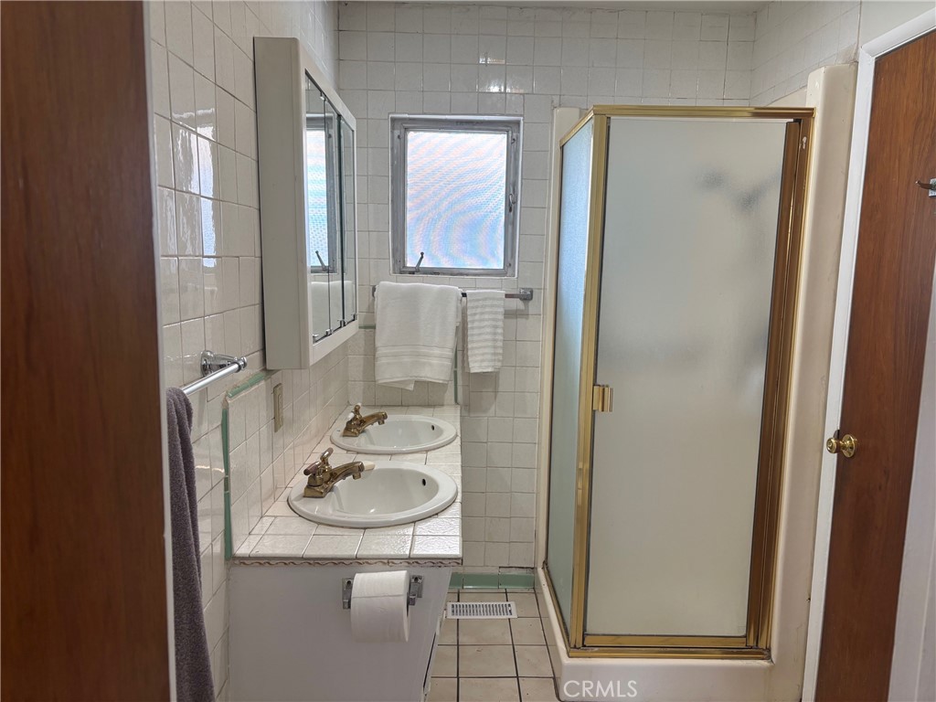 4845 Konocti Road Kelseyville, CA 95451 - Photo 12 of 17 Primary bath