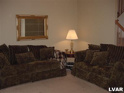 1266 Old Gate Road Northampton, PA 18067 - Photo 8 of 18 Gallery Image 8