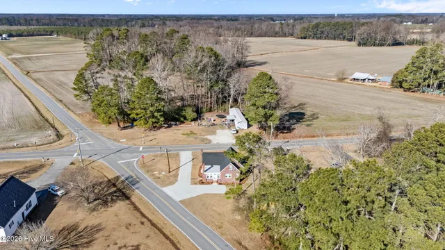 $1,100 | 4715 Hull Road, La Grange, NC 28551