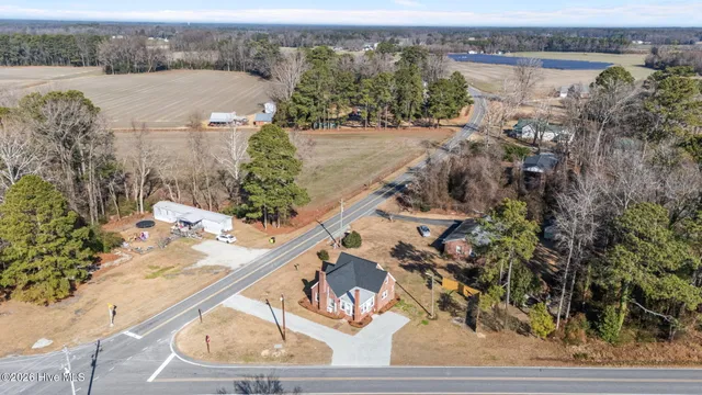 $1,100 | 4715 Hull Road, La Grange, NC 28551