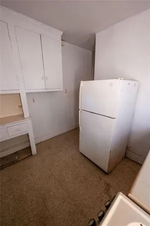 a view of utility room with washer and dryer