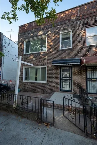 $729,000 | 966 East 104th Street | Canarsie