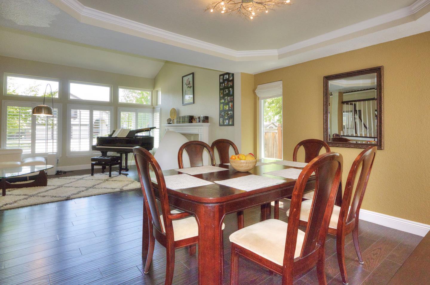 33733 Whimbrel Road Fremont, CA 94555 - Photo 10 of 43 Gallery Image 10