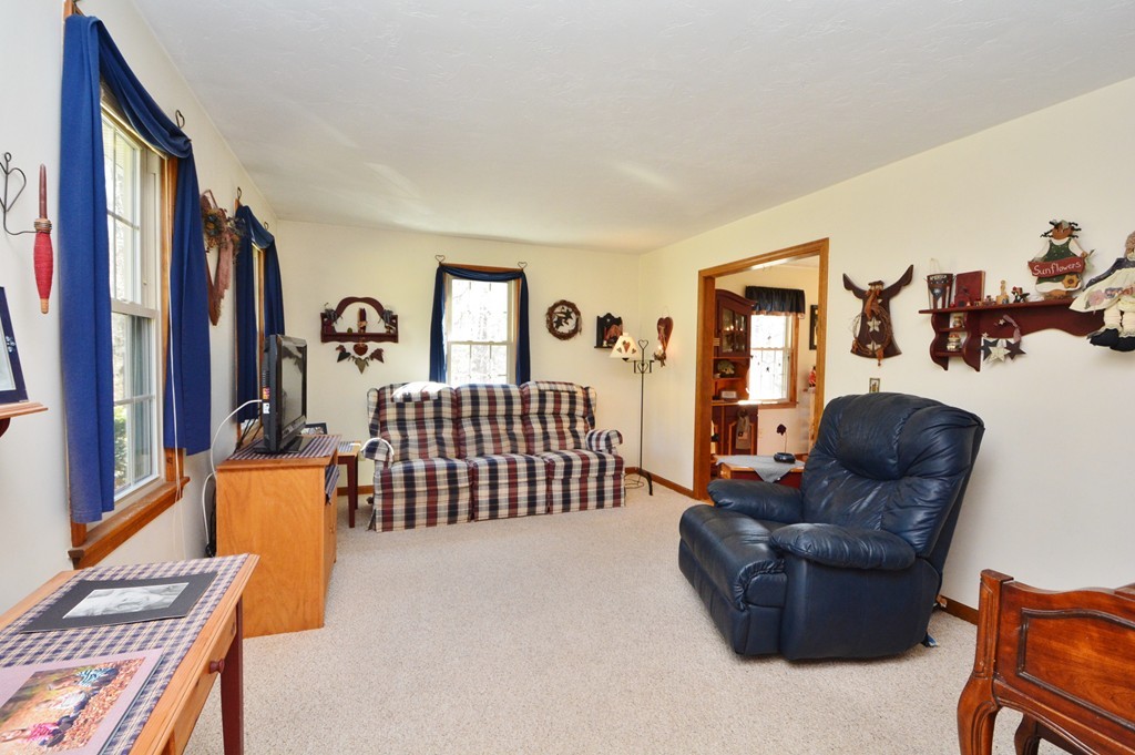 11 Albee Road Millville, MA 01529 - Photo 10 of 23 Gallery Image 10