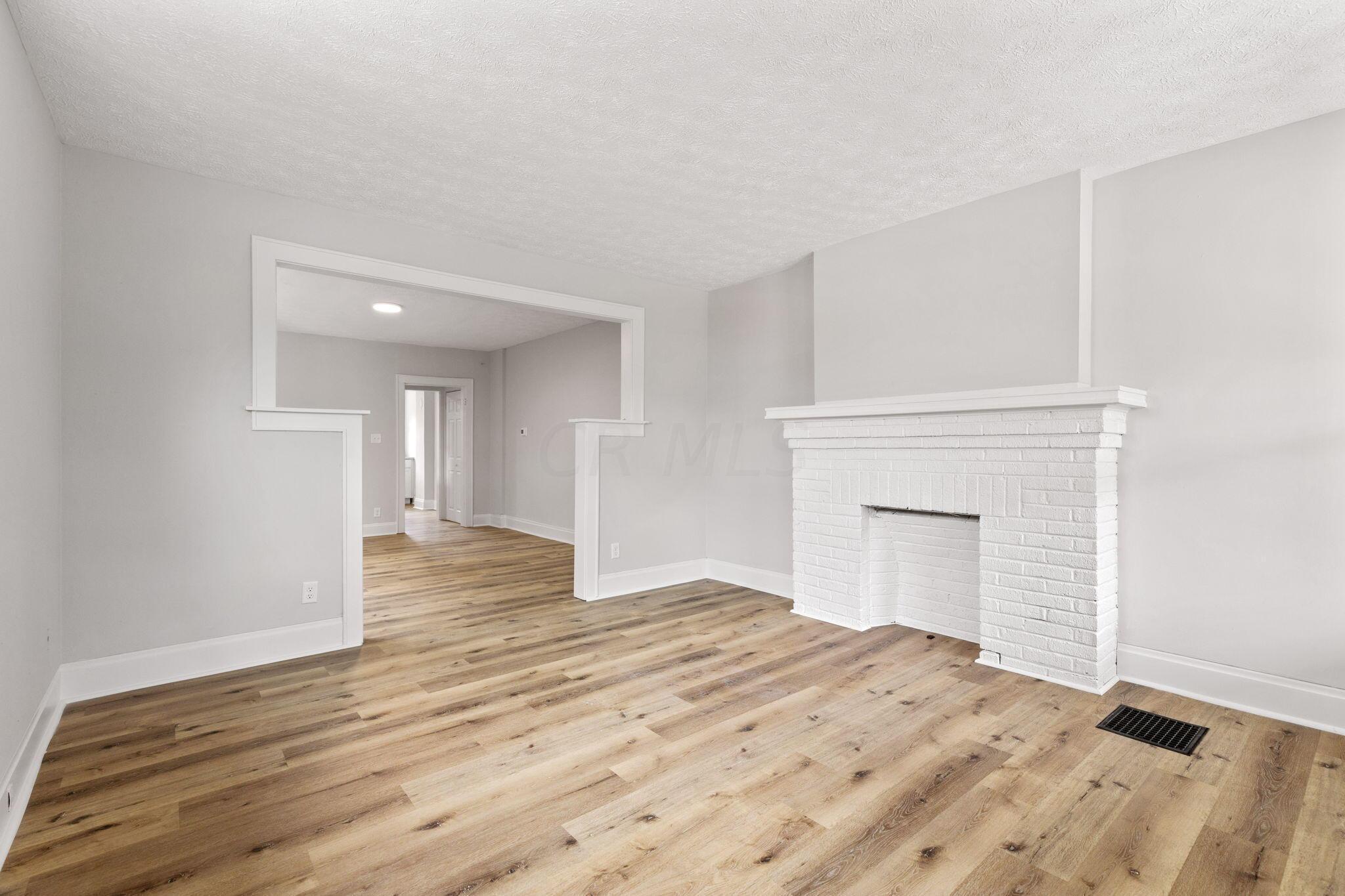 1022 Lockbourne Road, Unit 1024 Columbus, OH 43206 - Photo 7 of 31 8-web-or-mls-2023-10-26 1022 Lockbourne