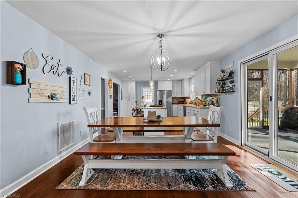 613 Dorado Circle High Point, NC 27265 - Photo 14 of 50 Dining Area