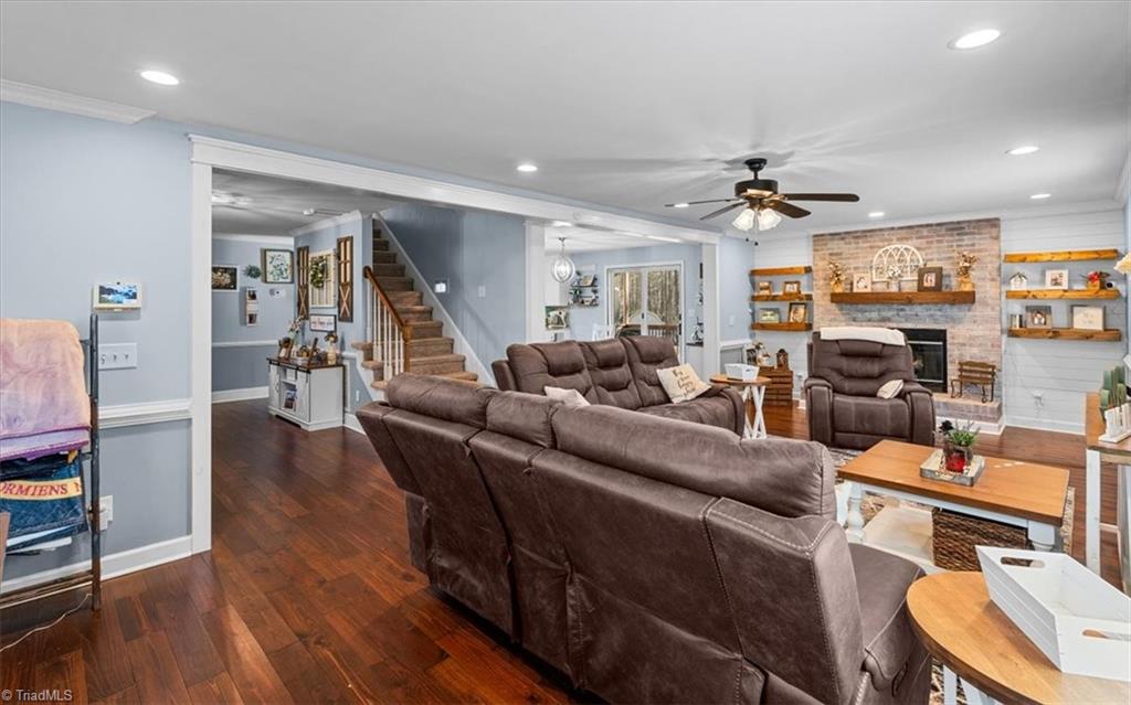 613 Dorado Circle High Point, NC 27265 - Photo 9 of 50