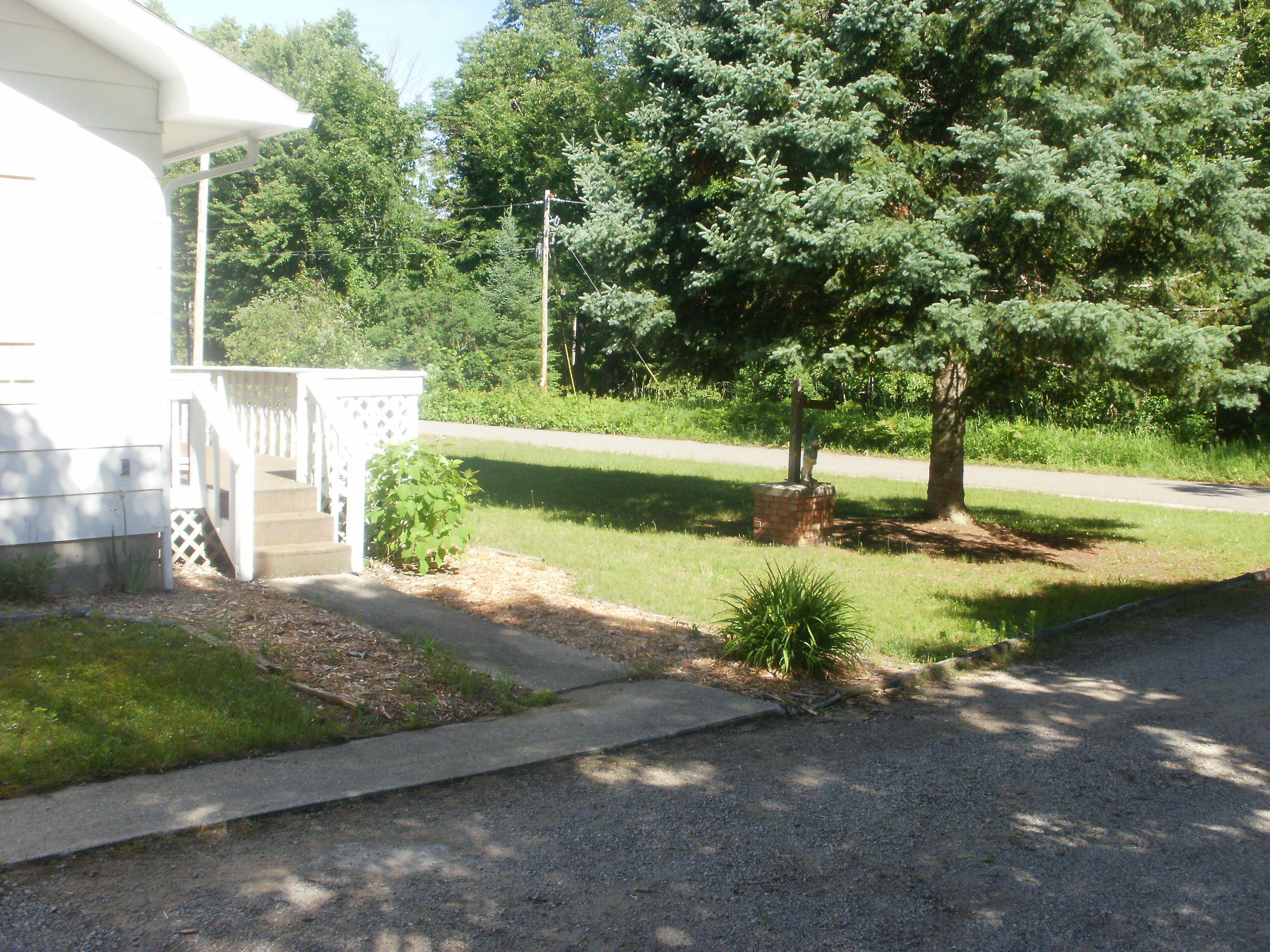 11105 Kings Point Road Alanson, MI 49706 - Photo 6 of 21 Gallery Image 6