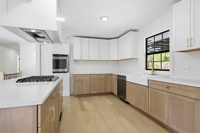 $429,000 | 204 Parkview Drive, Bloomington, IL 61701