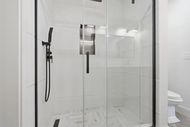 $429,000 | 204 Parkview Drive, Bloomington, IL 61701