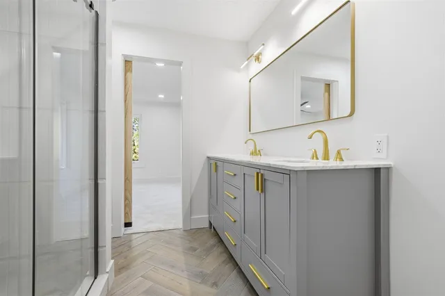 $429,000 | 204 Parkview Drive, Bloomington, IL 61701