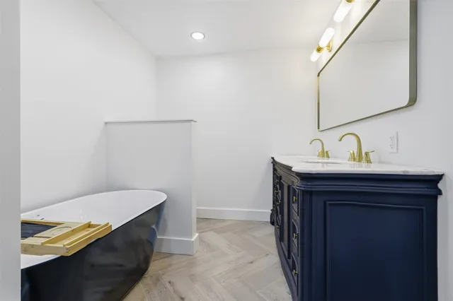 $429,000 | 204 Parkview Drive, Bloomington, IL 61701