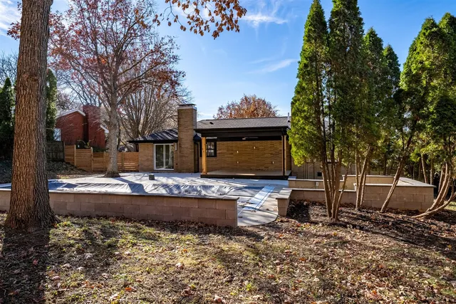 $429,000 | 204 Parkview Drive, Bloomington, IL 61701