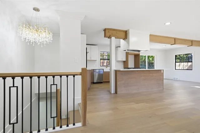 $429,000 | 204 Parkview Drive, Bloomington, IL 61701