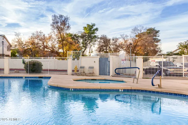 $320,000 | 1222 West Baseline Road, Unit 129, Tempe, AZ 85283