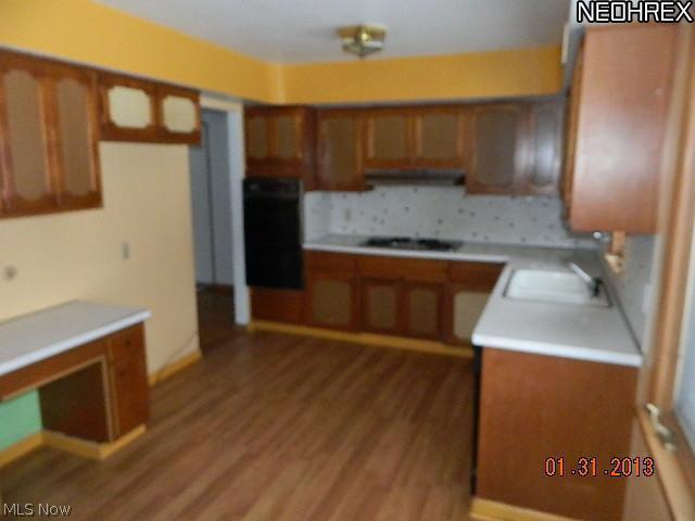 3841 Harris Road Broadview Heights, OH 44147 - Photo 5 of 9 Gallery Image 5