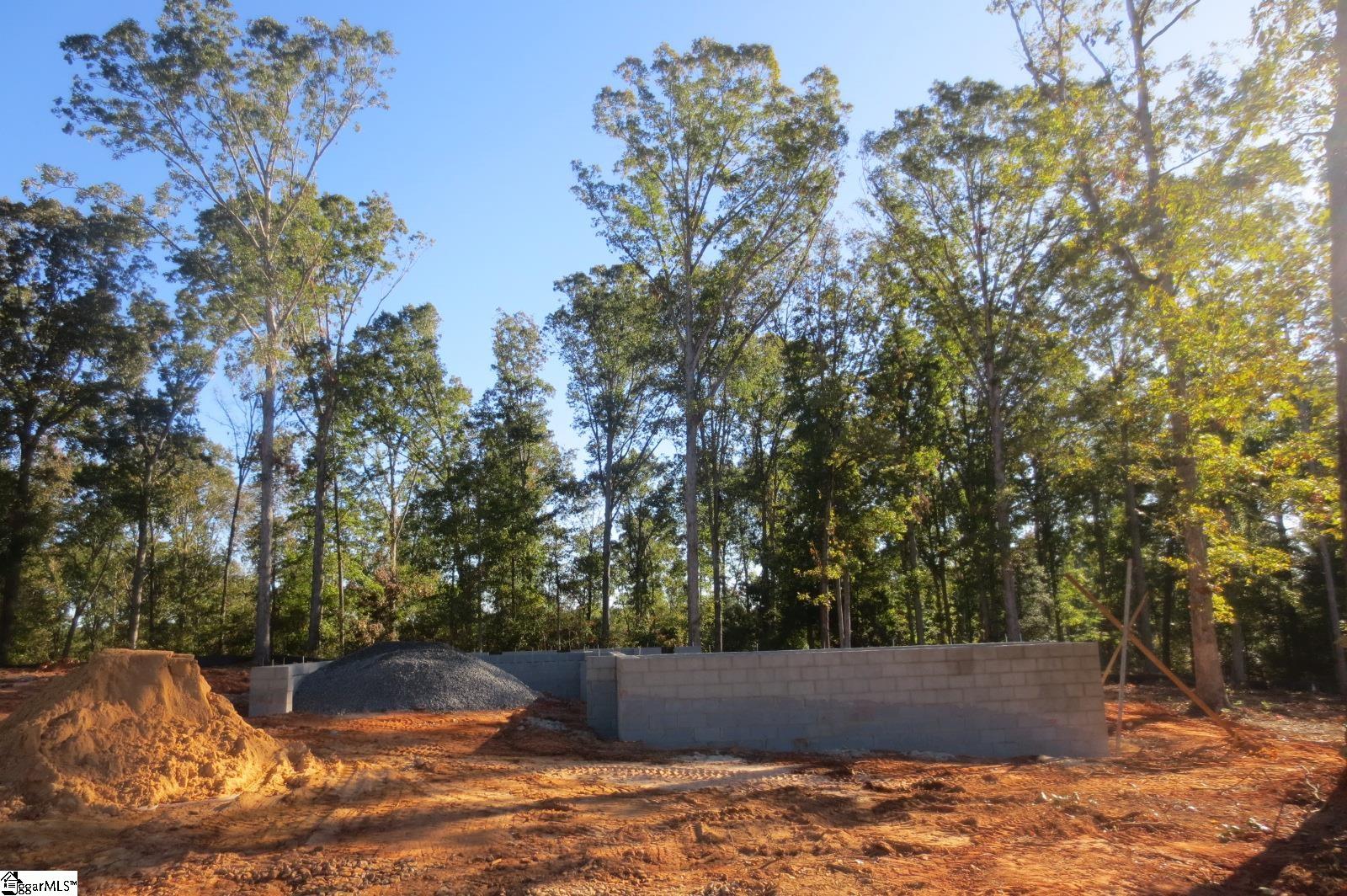 122 Lakeside Drive Anderson, SC 29621 - Photo 6 of 19