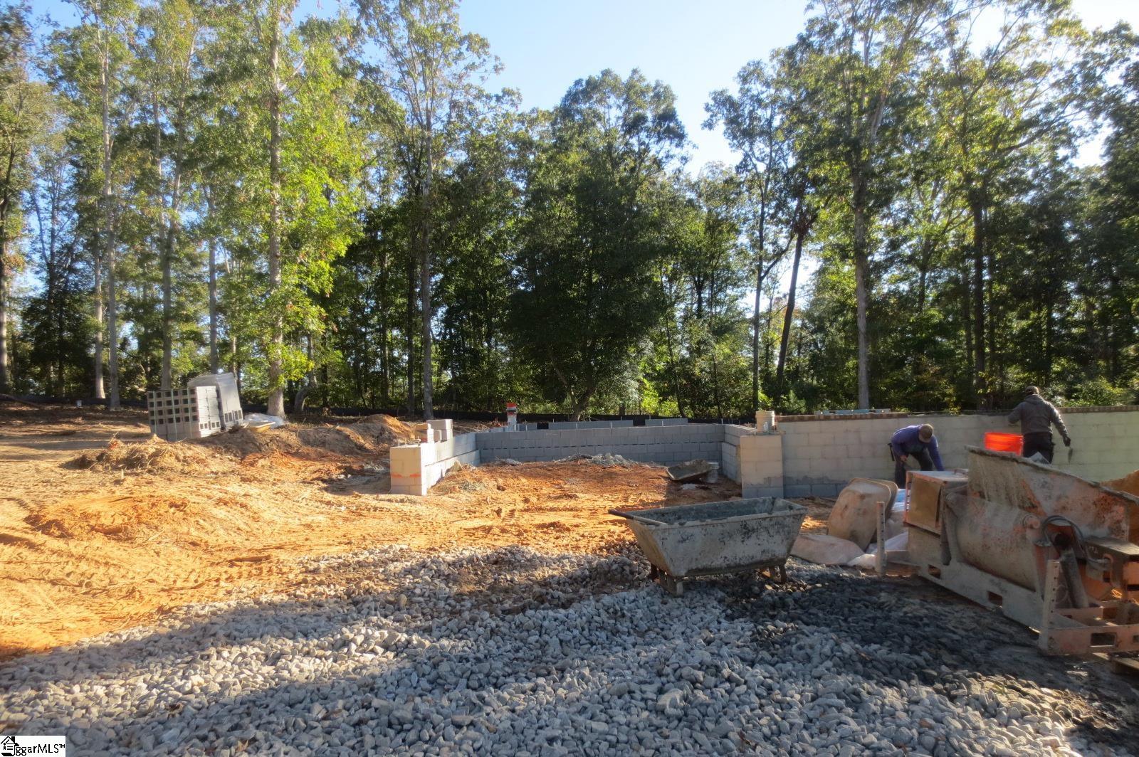 122 Lakeside Drive Anderson, SC 29621 - Photo 9 of 19