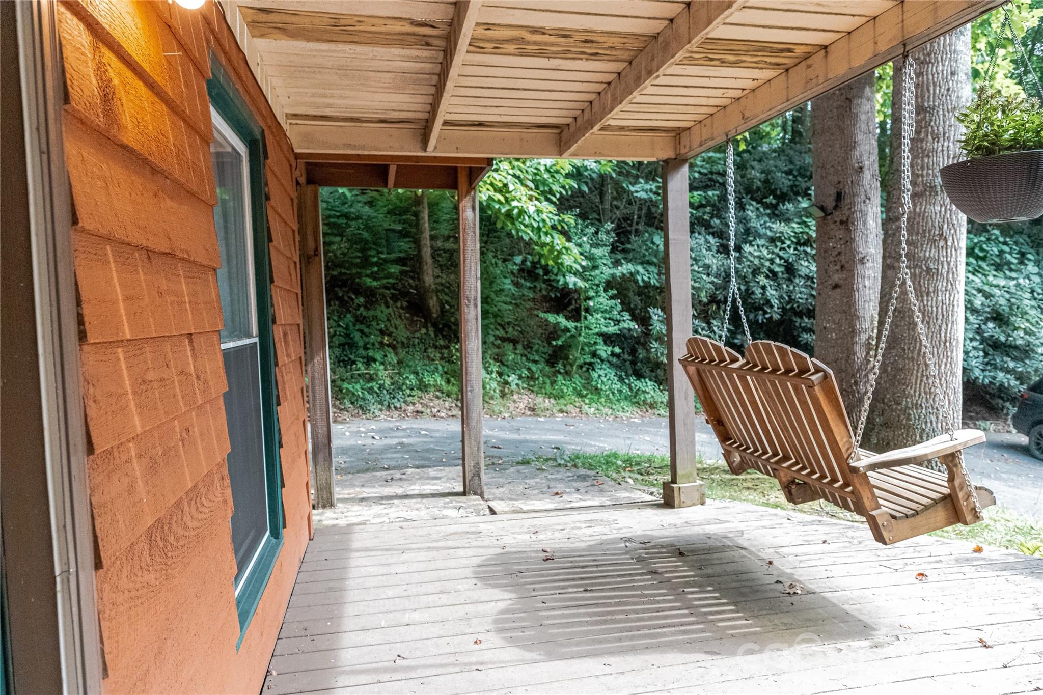 330 Riddle Cove Road Maggie Valley, NC 28751 - Photo 4 of 23