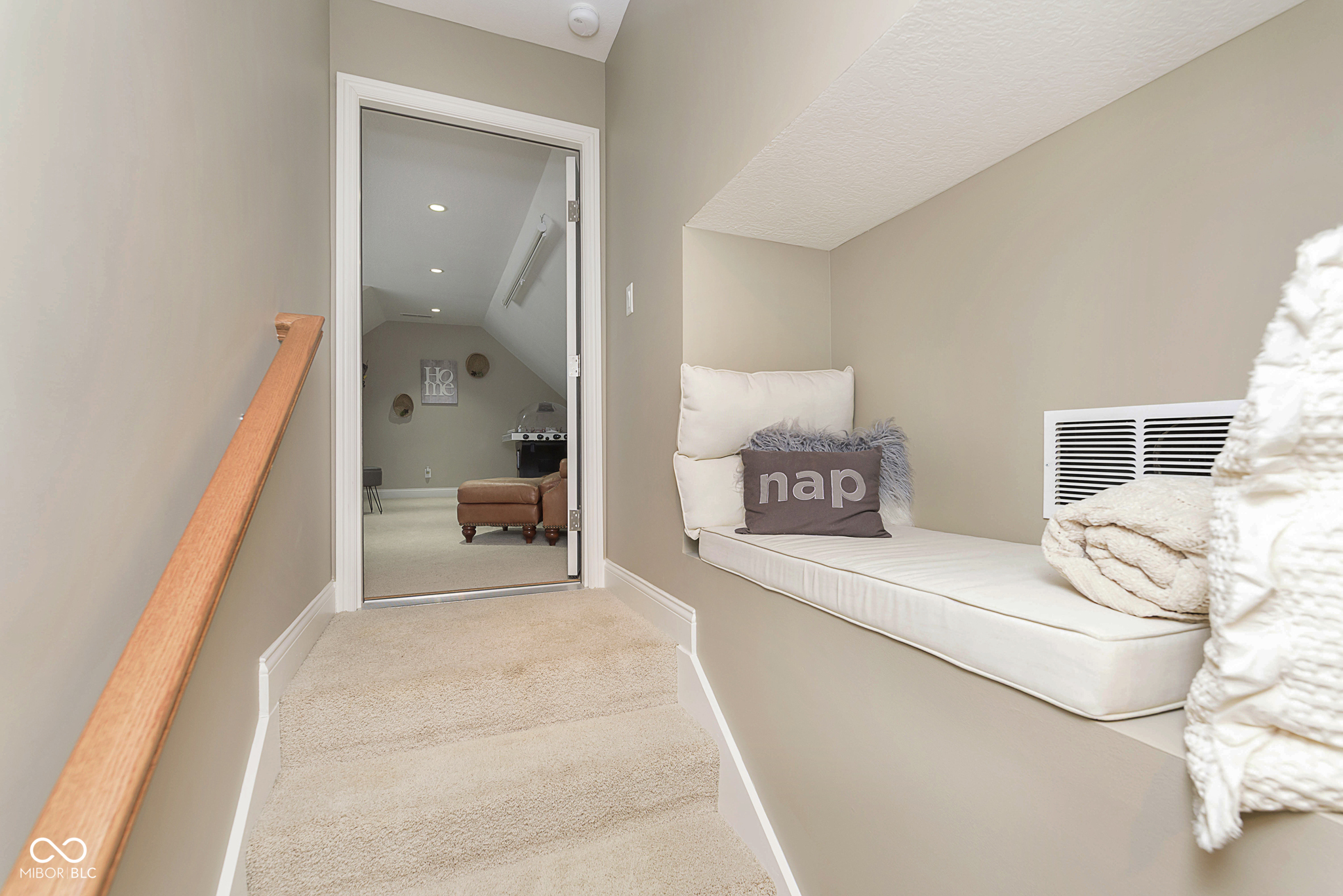 15254 Kampen Circle Carmel, IN 46033 - Photo 24 of 32