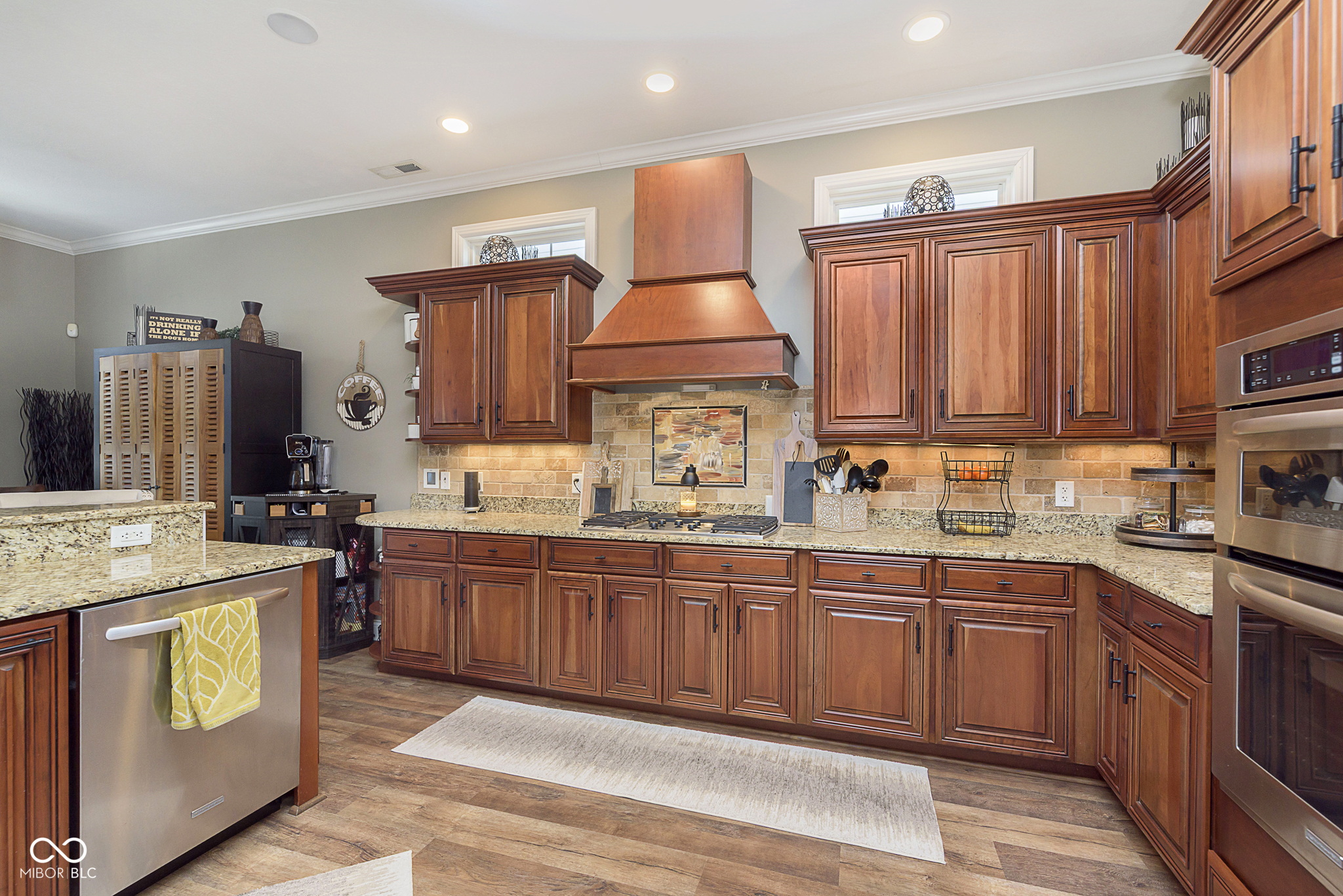 15254 Kampen Circle Carmel, IN 46033 - Photo 7 of 32