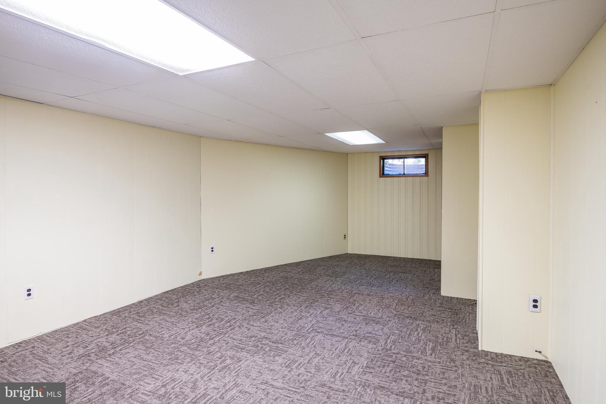 1621 Commonwealth Boulevard Reading, PA 19607 - Photo 22 of 30