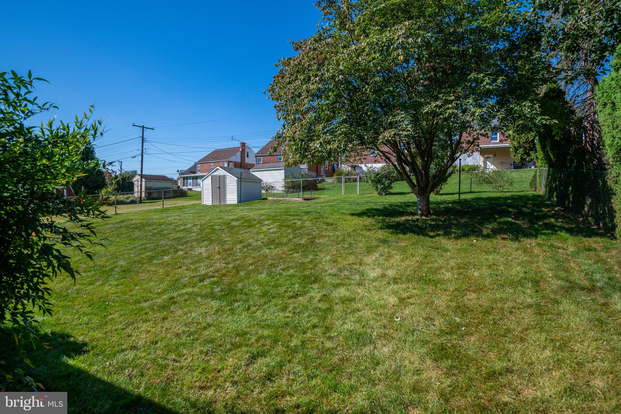 1621 Commonwealth Boulevard Reading, PA 19607 - Photo 27 of 30