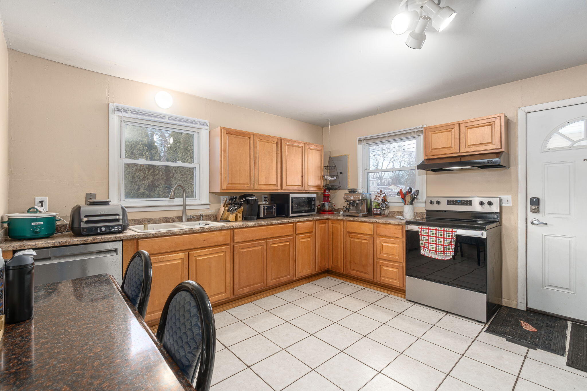 3197 Crooks Road Rochester Hills, MI 48309 - Photo 15 of 28 15-web-or-mls-Interiors (07 of 19)