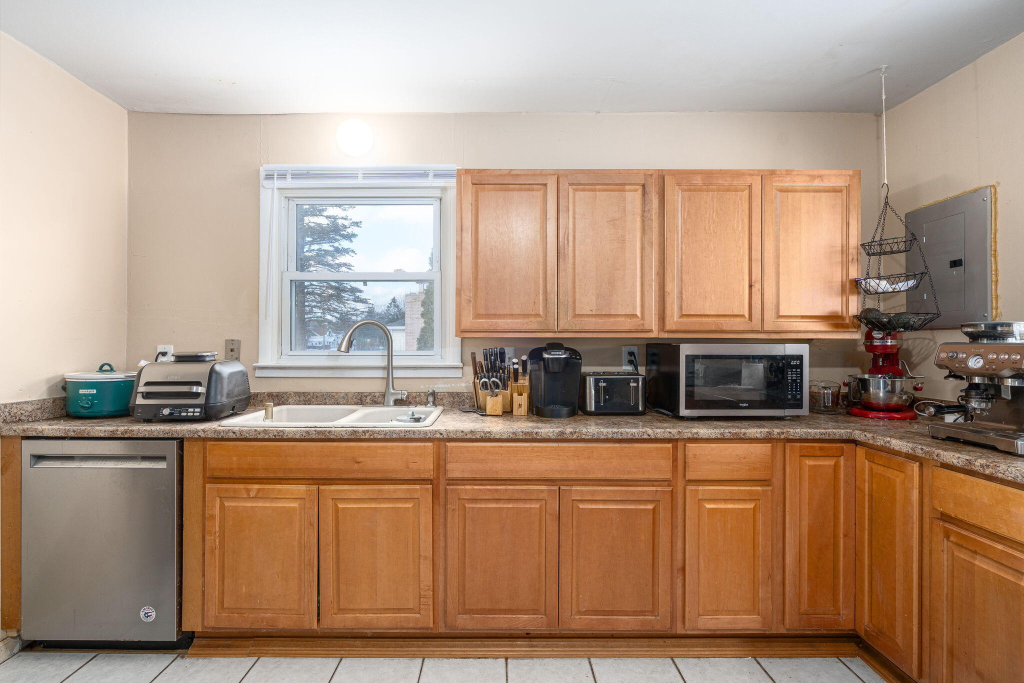 3197 Crooks Road Rochester Hills, MI 48309 - Photo 16 of 28 16-web-or-mls-Interiors (08 of 19)