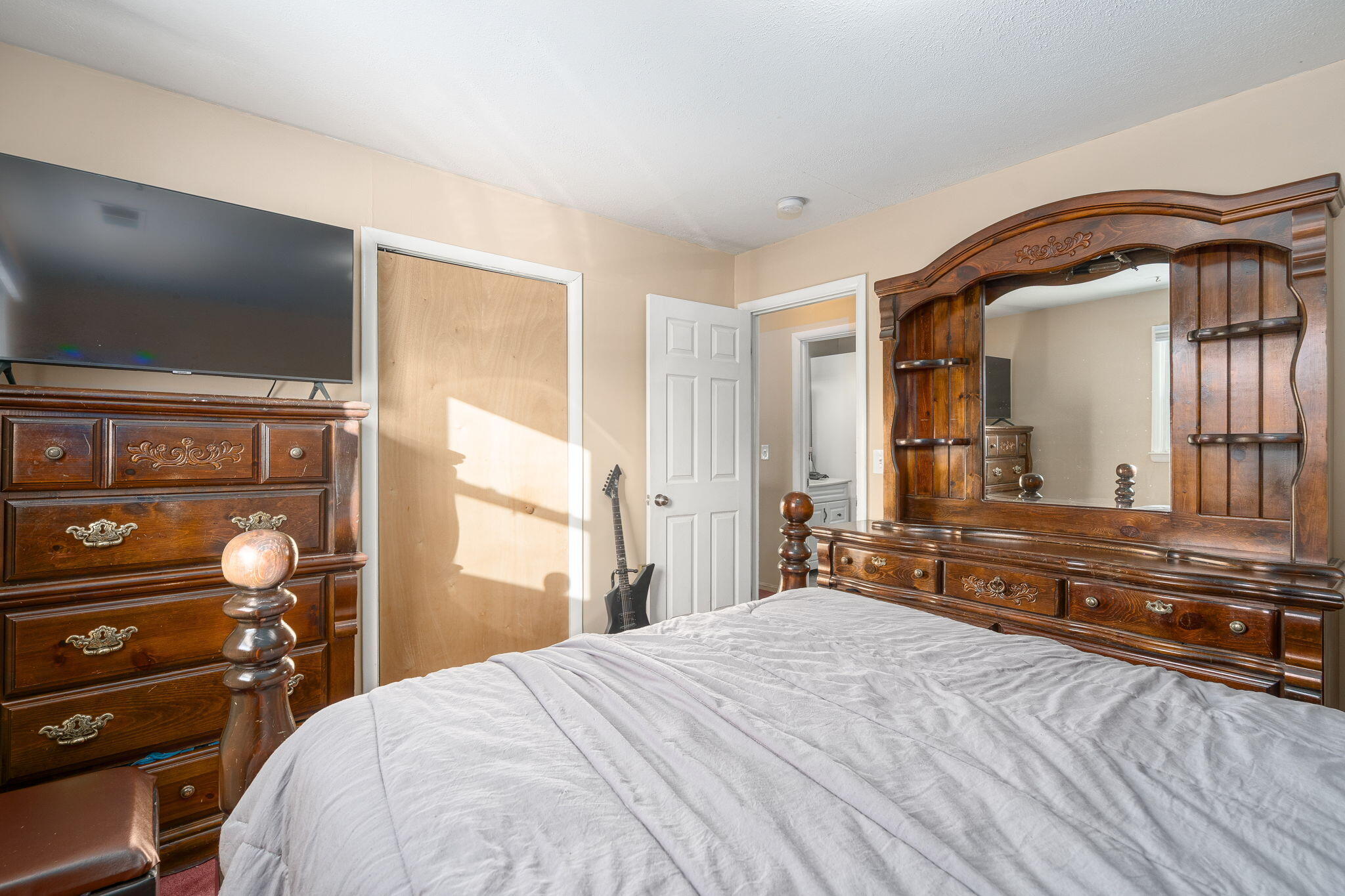 3197 Crooks Road Rochester Hills, MI 48309 - Photo 25 of 28 25-web-or-mls-Interiors (17 of 19)