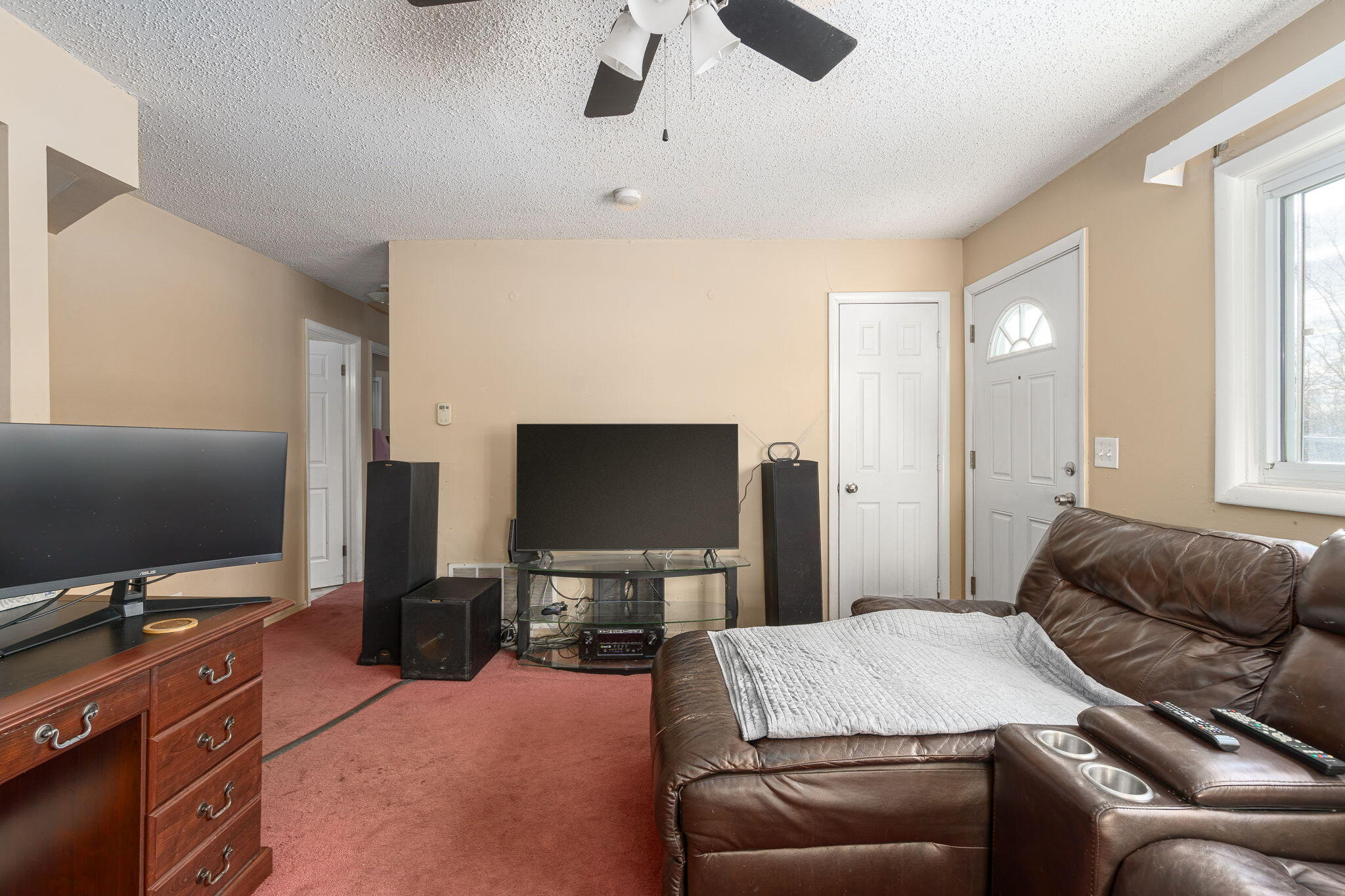 3197 Crooks Road Rochester Hills, MI 48309 - Photo 10 of 28 10-web-or-mls-Interiors (02 of 19)