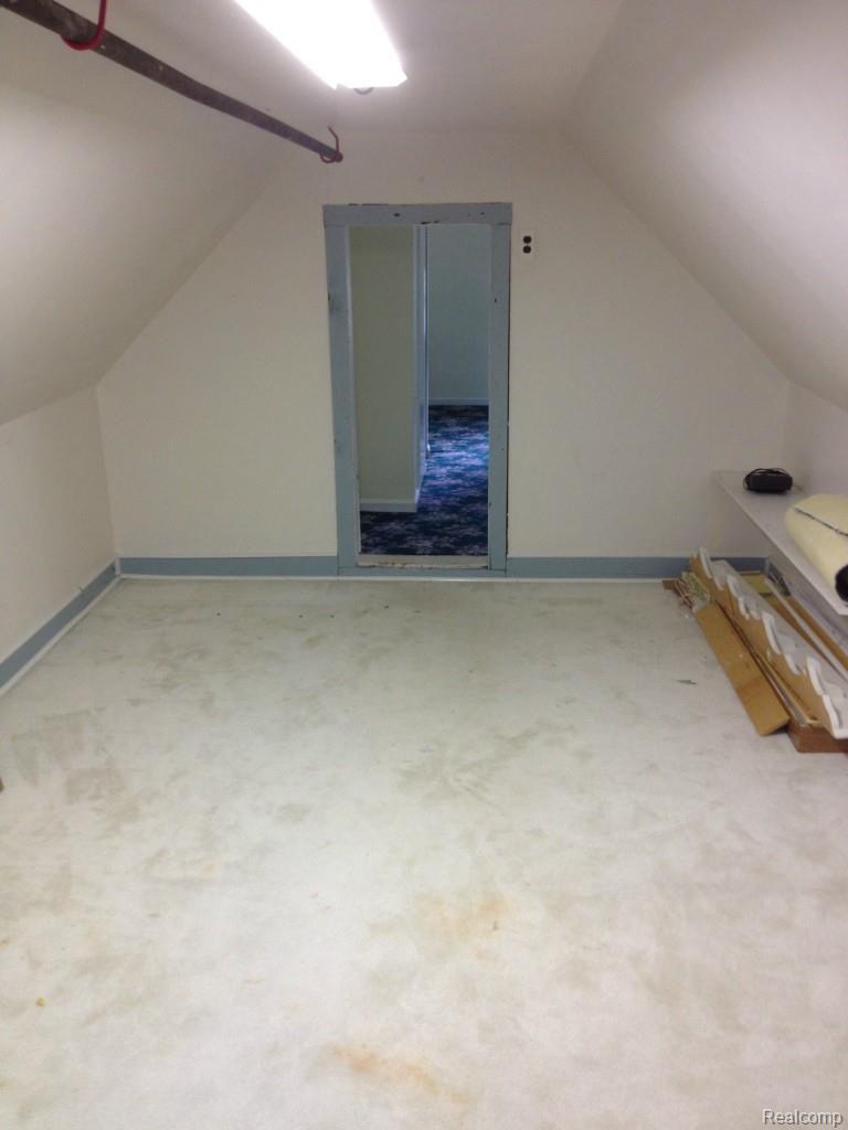 6070 Linden Road Fenton, MI 48430 - Photo 20 of 25 IMG_6684.jpg