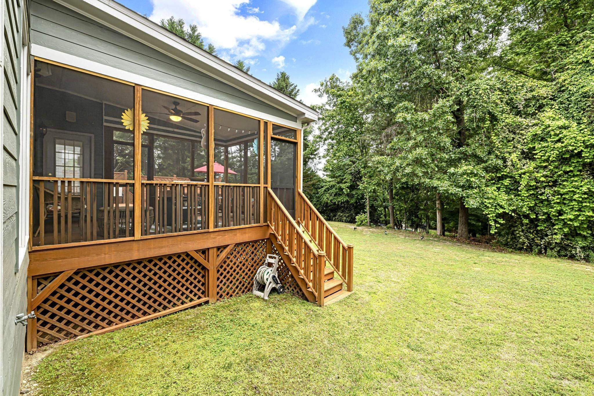 8805 Valley Springs Place Raleigh, NC 27615 - Photo 40 of 41 Exterior Back