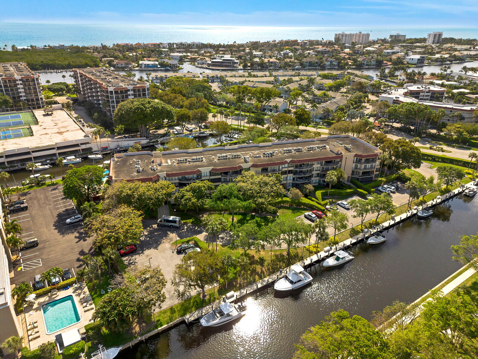 799 Jeffery Street, Unit 4070 Boca Raton, FL 33487 - Photo 38 of 41 an aerial view of residential houses with outdoor space