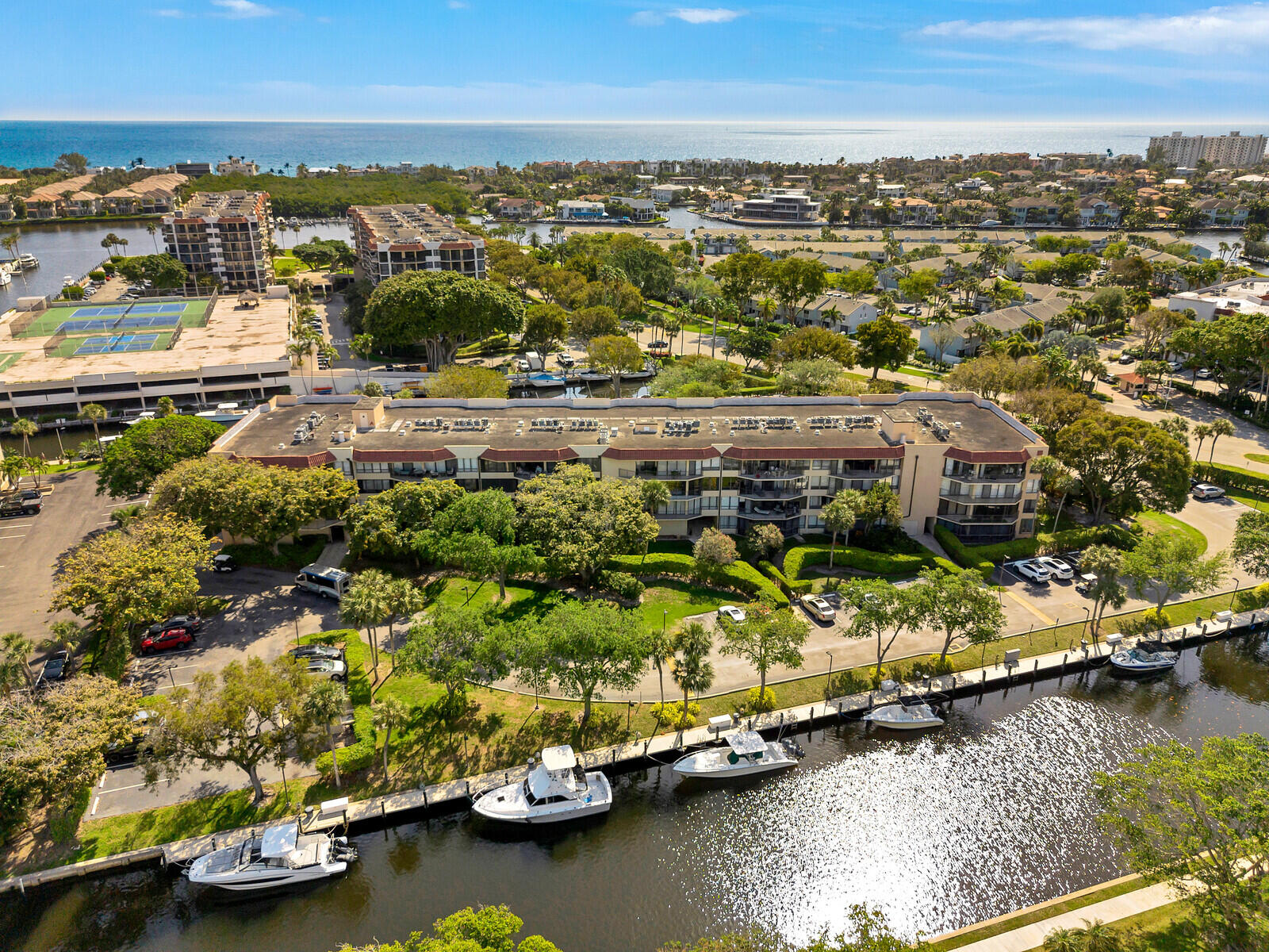 799 Jeffery Street, Unit 4070 Boca Raton, FL 33487 - Photo 39 of 41 an aerial view of residential houses with outdoor space