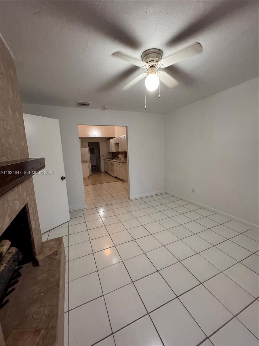 3625 Southwest 70th Avenue, Unit 23X Miramar, FL 33023 - Photo 2 of 17