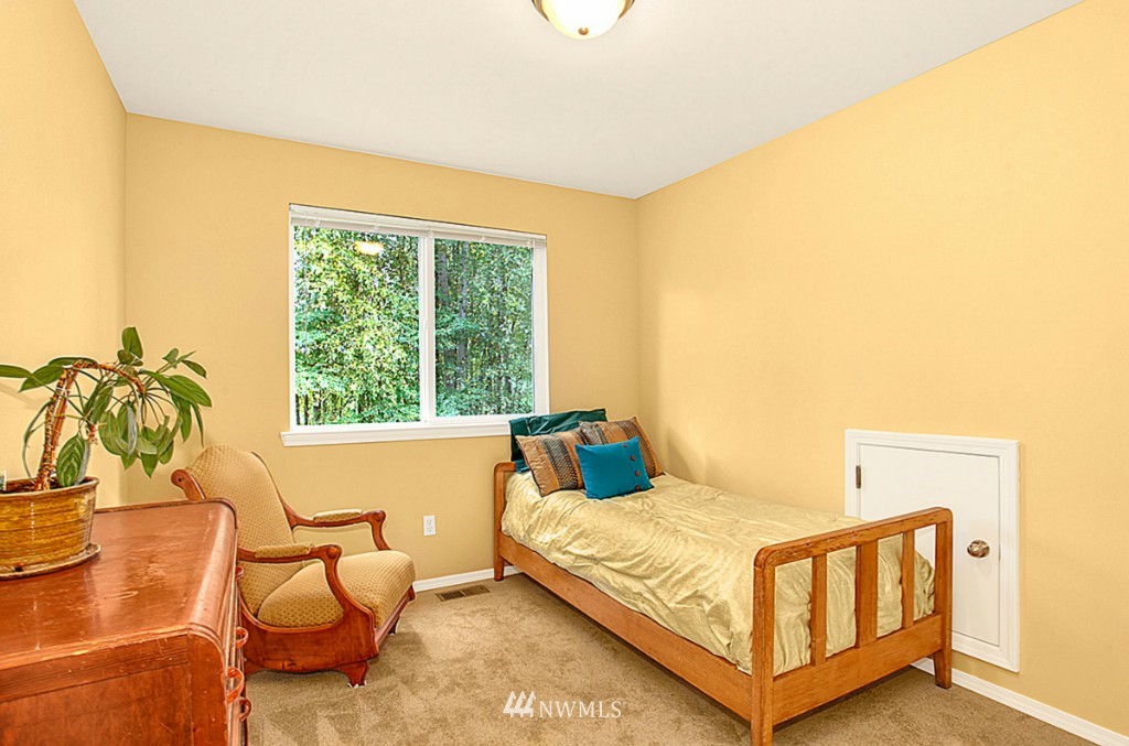 22724 30th Court Southeast Bothell, WA 98021 - Photo 17 of 19