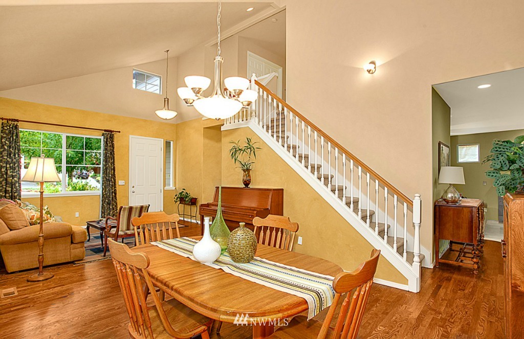 22724 30th Court Southeast Bothell, WA 98021 - Photo 4 of 19