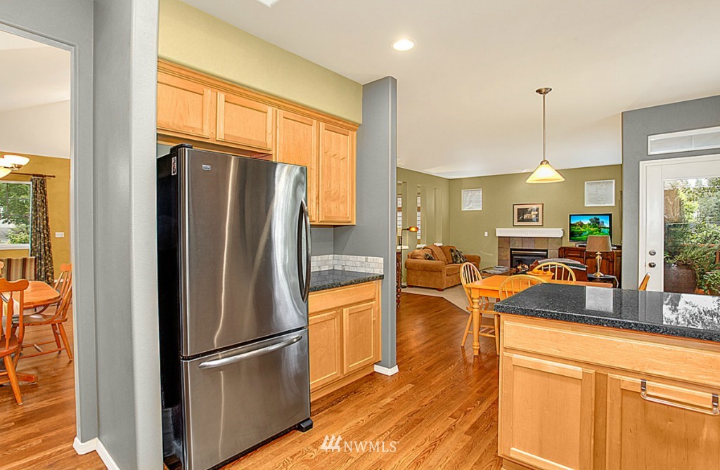 22724 30th Court Southeast Bothell, WA 98021 - Photo 6 of 19
