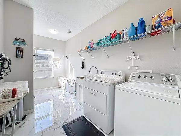 $980,000 | 15327 Heron Hideaway Circle, Winter Garden, FL 34787