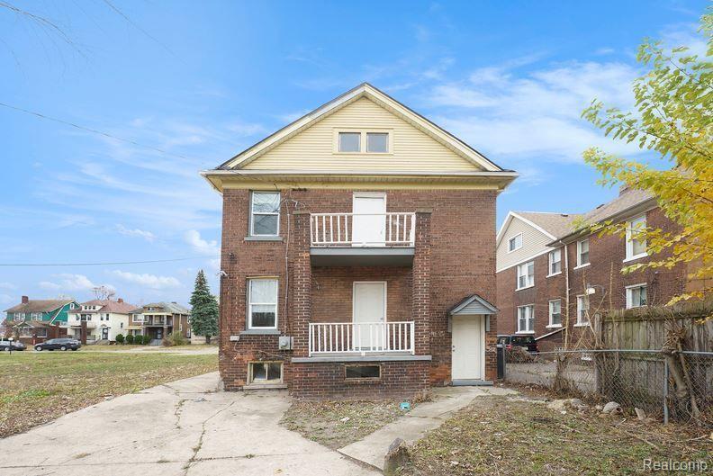 2002 Clements Street Detroit, MI 48238 - Photo 2 of 40